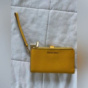 Michael Kors Purse & Wallet Bundle